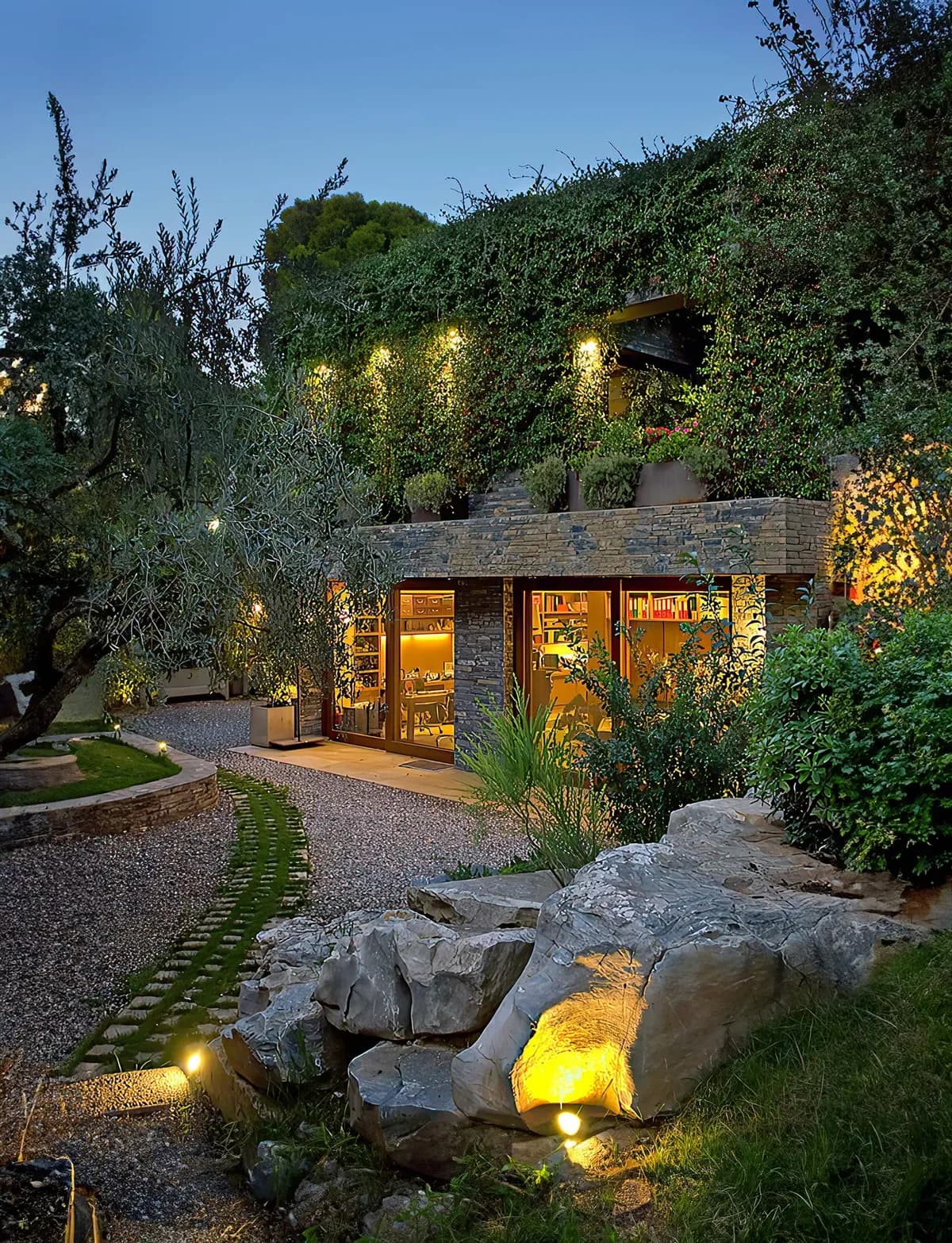 Ekali house