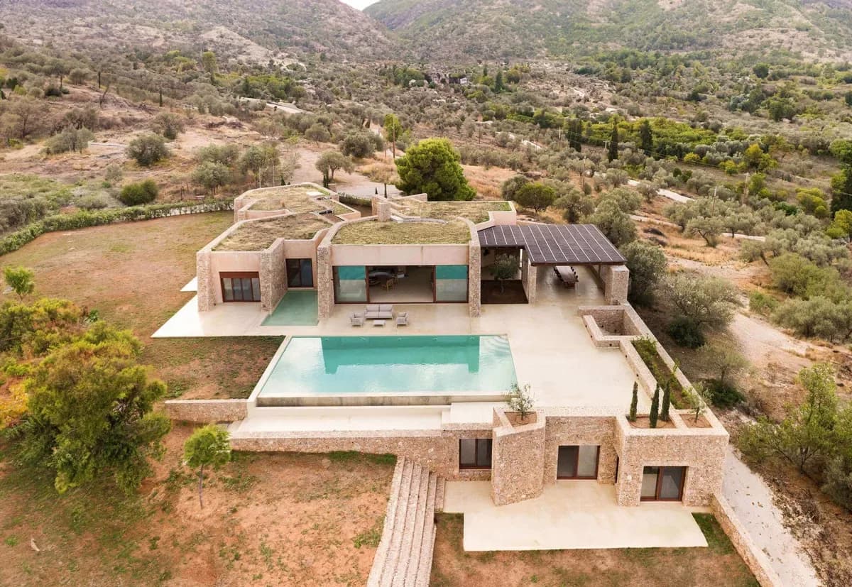 Paraschis House